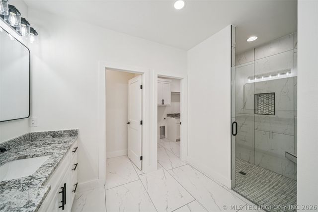 3077 S 4322 Road, Pryor, OK 74361