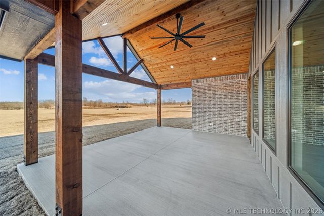 3077 S 4322 Road, Pryor, OK 74361