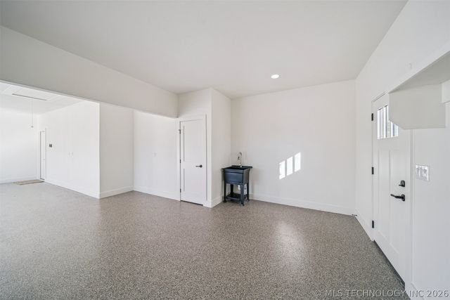 3077 S 4322 Road, Pryor, OK 74361