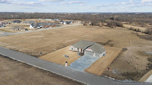 3077 S 4322 Road, Pryor, OK 74361