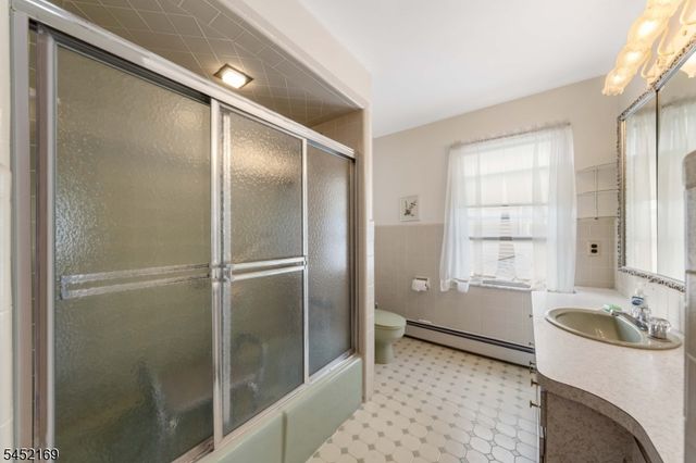 710 Bailey Ave, Elizabeth City, NJ 07208