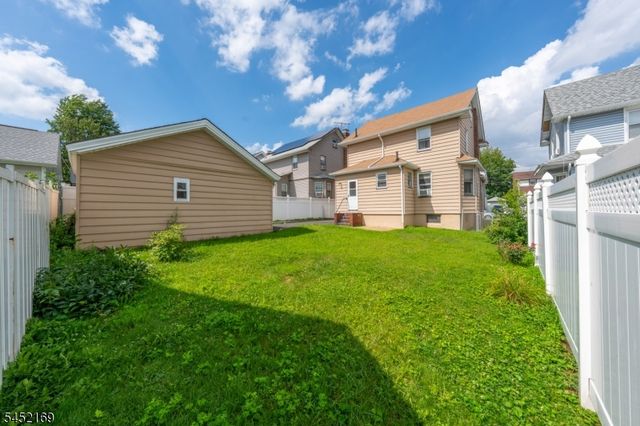 710 Bailey Ave, Elizabeth City, NJ 07208