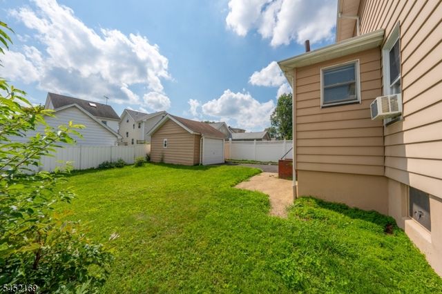 710 Bailey Ave, Elizabeth City, NJ 07208
