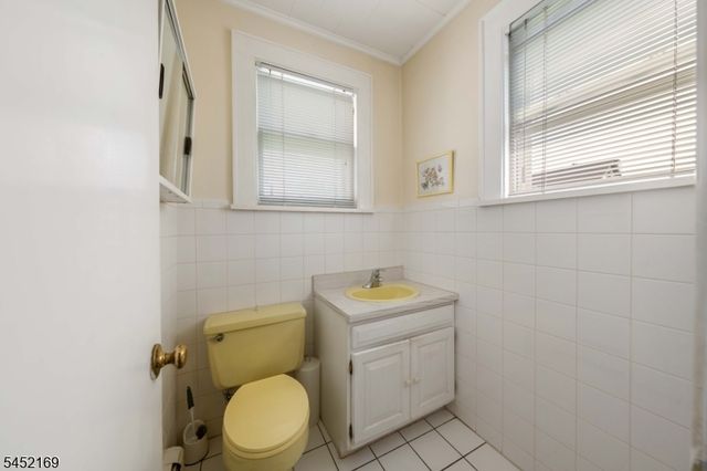 710 Bailey Ave, Elizabeth City, NJ 07208