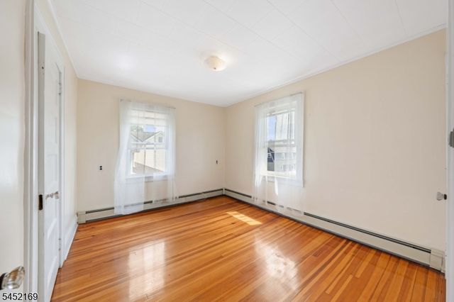 710 Bailey Ave, Elizabeth City, NJ 07208