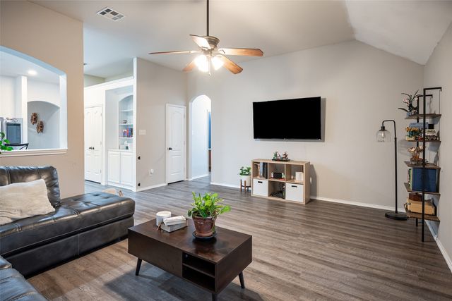 409 Dempster Court, Oak Point, TX 75068