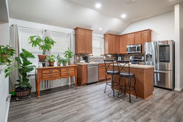 409 Dempster Court, Oak Point, TX 75068