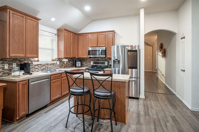 409 Dempster Court, Oak Point, TX 75068