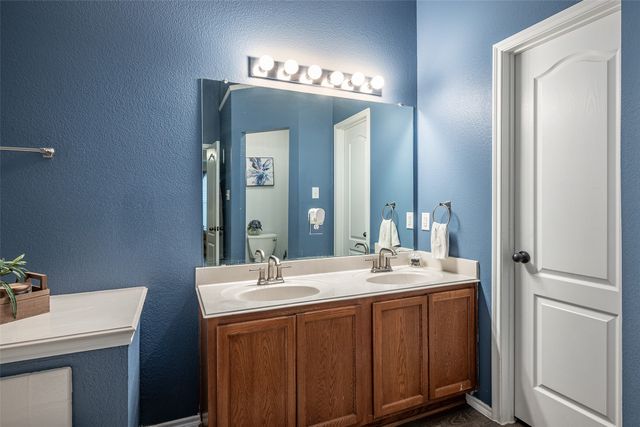 409 Dempster Court, Oak Point, TX 75068