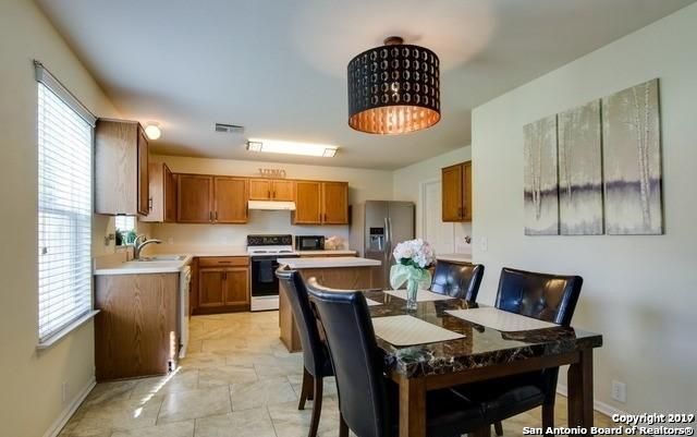 9418 WOLF PT, San Antonio, TX 78251