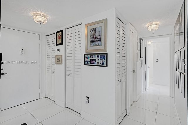 1400 Saint Charles Pl 204, Pembroke Pines, FL 33026