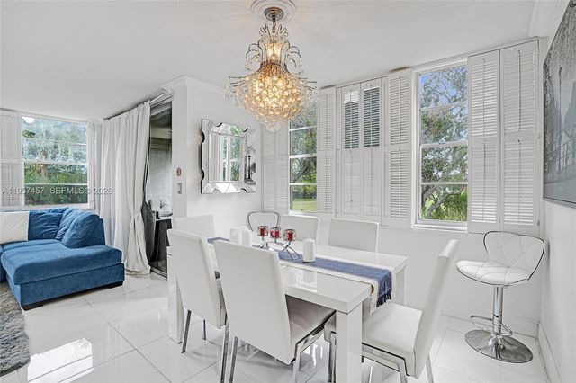 1400 Saint Charles Pl 204, Pembroke Pines, FL 33026