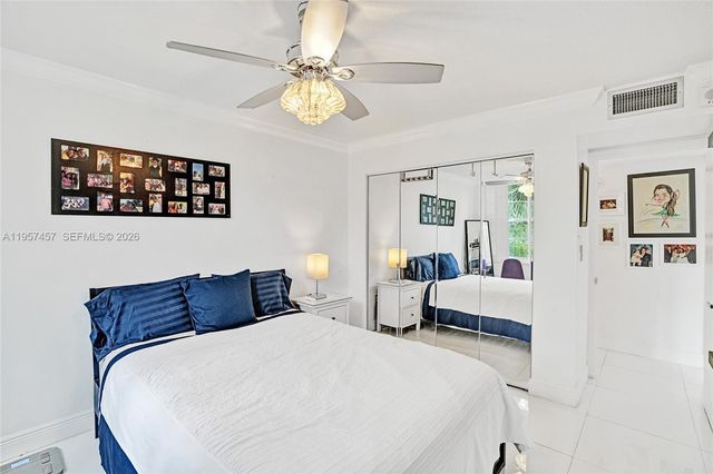 1400 Saint Charles Pl 204, Pembroke Pines, FL 33026