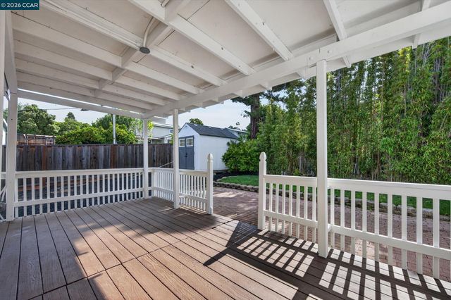 1920 E 3rd St, Benicia, CA 94510