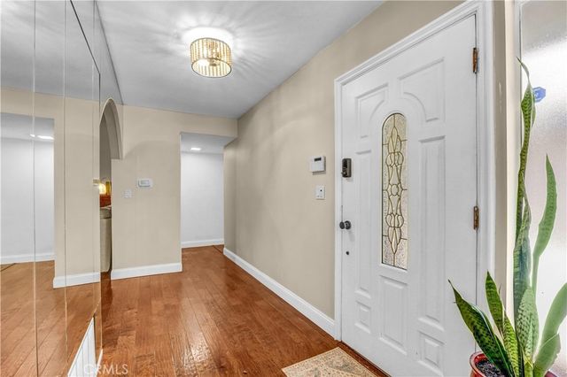 8329 Capistrano, West Hills, CA 91304