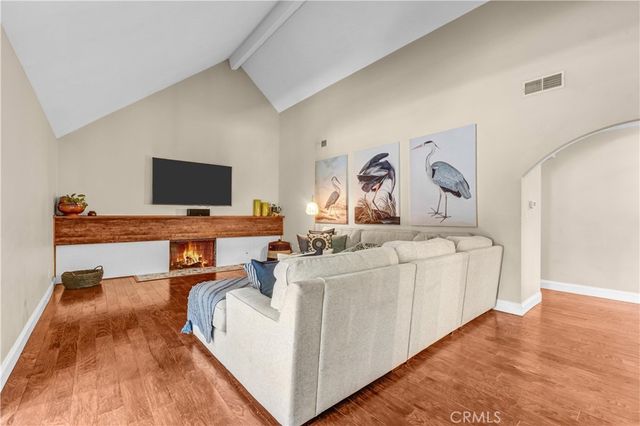 8329 Capistrano, West Hills, CA 91304
