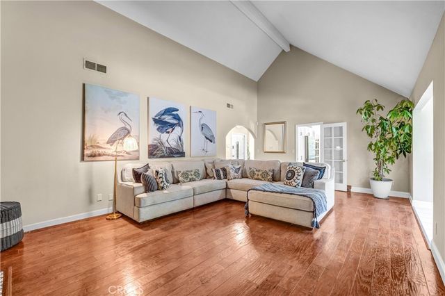 8329 Capistrano, West Hills, CA 91304