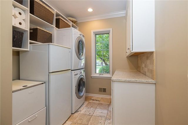 22 Royale Drive, Perinton, NY 14450