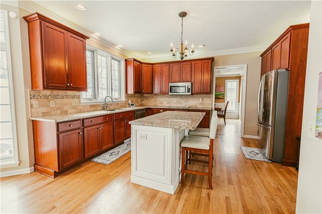 22 Royale Drive, Perinton, NY 14450