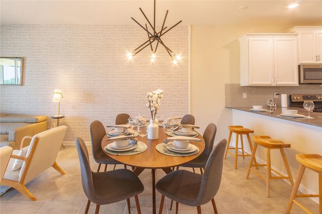 875 OCEAN COURSE AVENUE 875, Davenport, FL 33896