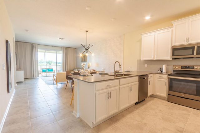 875 OCEAN COURSE AVENUE 875, Davenport, FL 33896