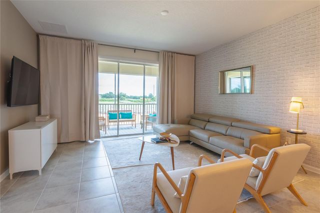 875 OCEAN COURSE AVENUE 875, Davenport, FL 33896