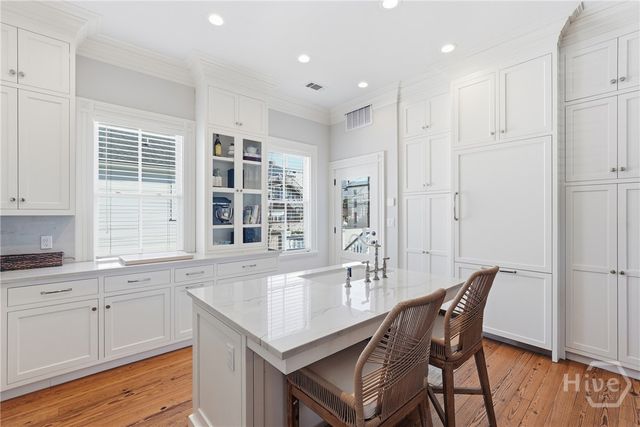 114 W Liberty Street, Savannah, GA 31401