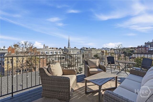 114 W Liberty Street, Savannah, GA 31401