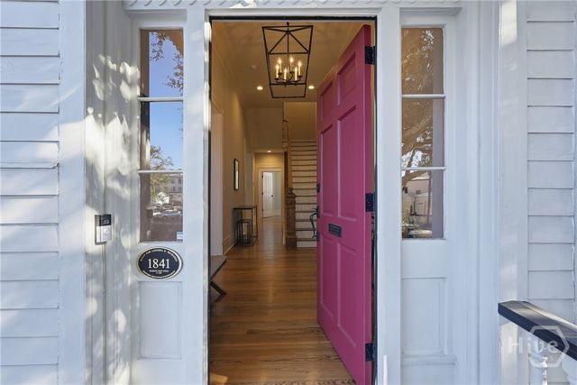 114 W Liberty Street, Savannah, GA 31401