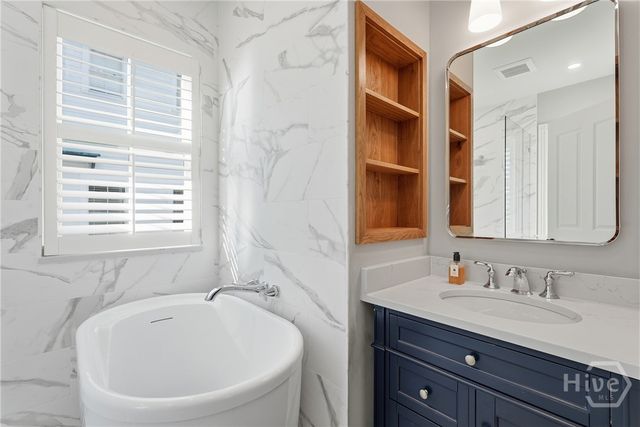 114 W Liberty Street, Savannah, GA 31401