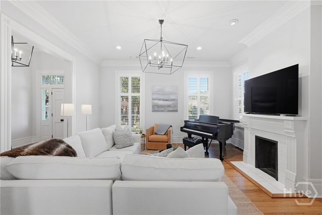 114 W Liberty Street, Savannah, GA 31401