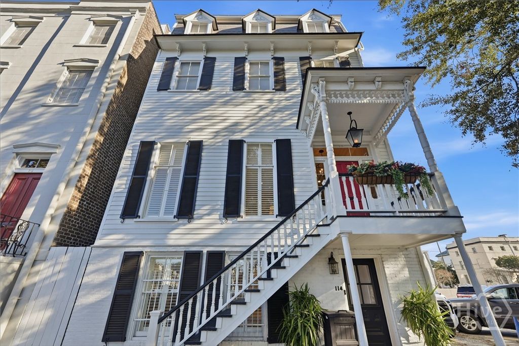 114 W Liberty Street, Savannah, GA 31401