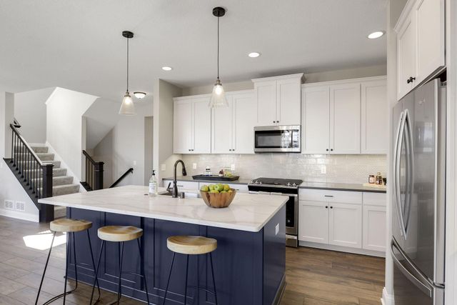 4532 Meadowview Lane, Minnetrista, MN 55331