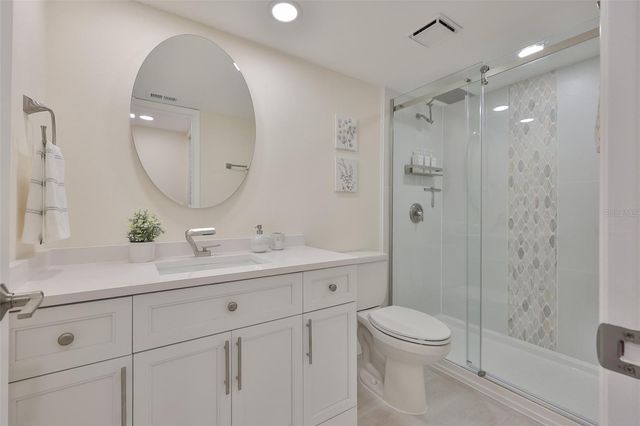 7430 SUNSHINE SKYWAY LANE S 305, St Petersburg, FL 33711