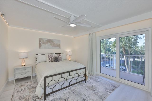 7430 SUNSHINE SKYWAY LANE S 305, St Petersburg, FL 33711