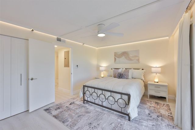 7430 SUNSHINE SKYWAY LANE S 305, St Petersburg, FL 33711