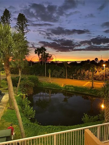 7430 SUNSHINE SKYWAY LANE S 305, St Petersburg, FL 33711