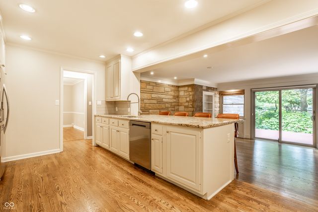 6910 N Washington Boulevard, Indianapolis, IN 46220