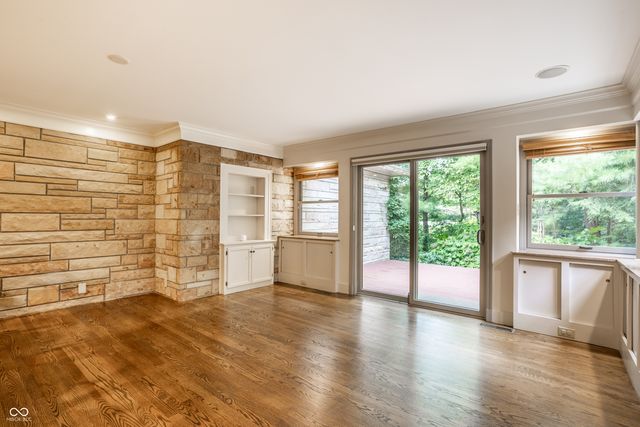 6910 N Washington Boulevard, Indianapolis, IN 46220