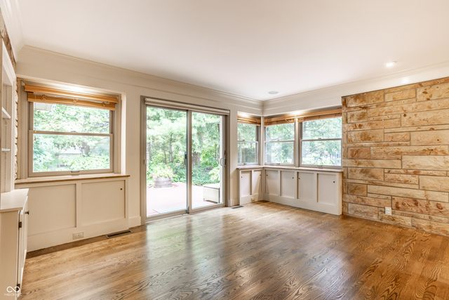 6910 N Washington Boulevard, Indianapolis, IN 46220