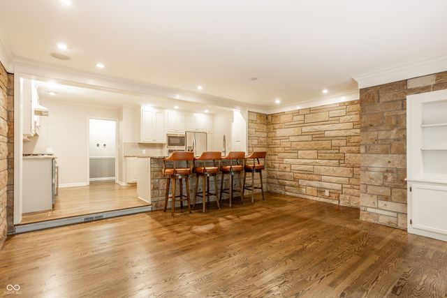 6910 N Washington Boulevard, Indianapolis, IN 46220
