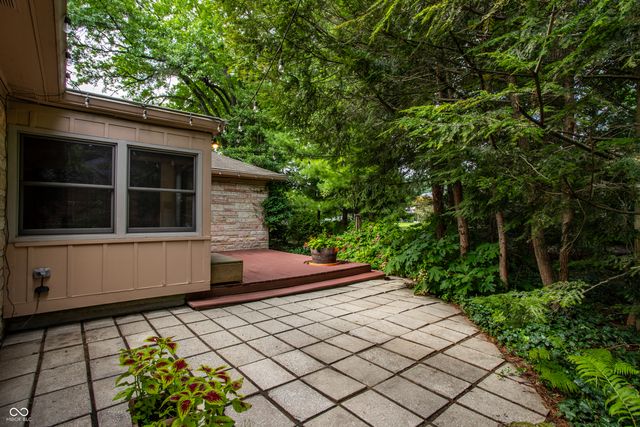 6910 N Washington Boulevard, Indianapolis, IN 46220