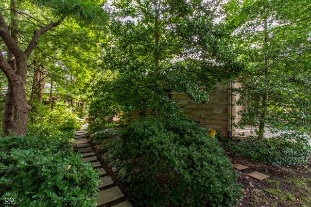 6910 N Washington Boulevard, Indianapolis, IN 46220