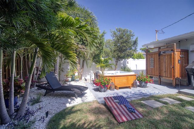 128 EDGEWATER TERRACE, Dunedin, FL 34698