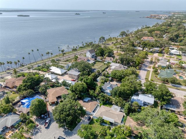 128 EDGEWATER TERRACE, Dunedin, FL 34698