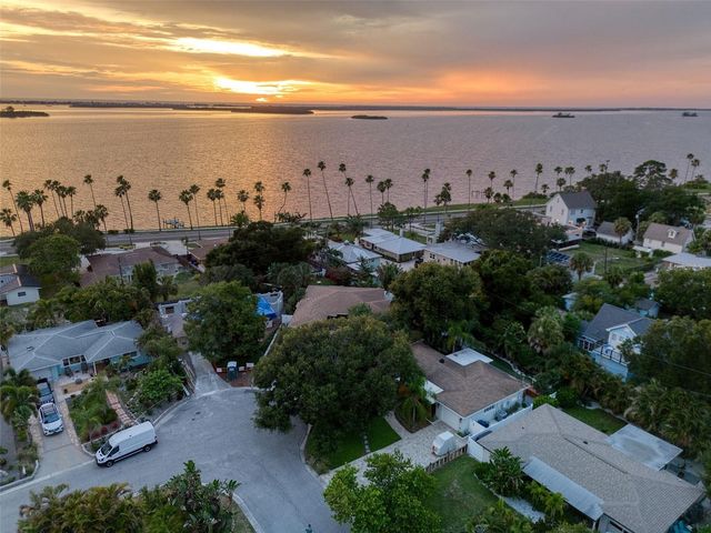 128 EDGEWATER TERRACE, Dunedin, FL 34698