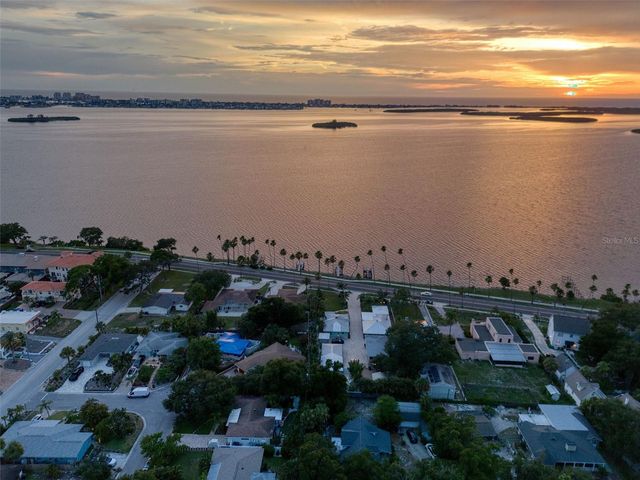 128 EDGEWATER TERRACE, Dunedin, FL 34698