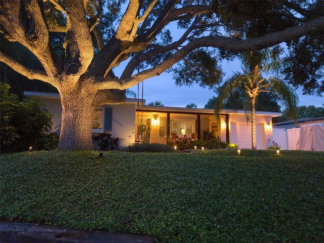 128 EDGEWATER TERRACE, Dunedin, FL 34698
