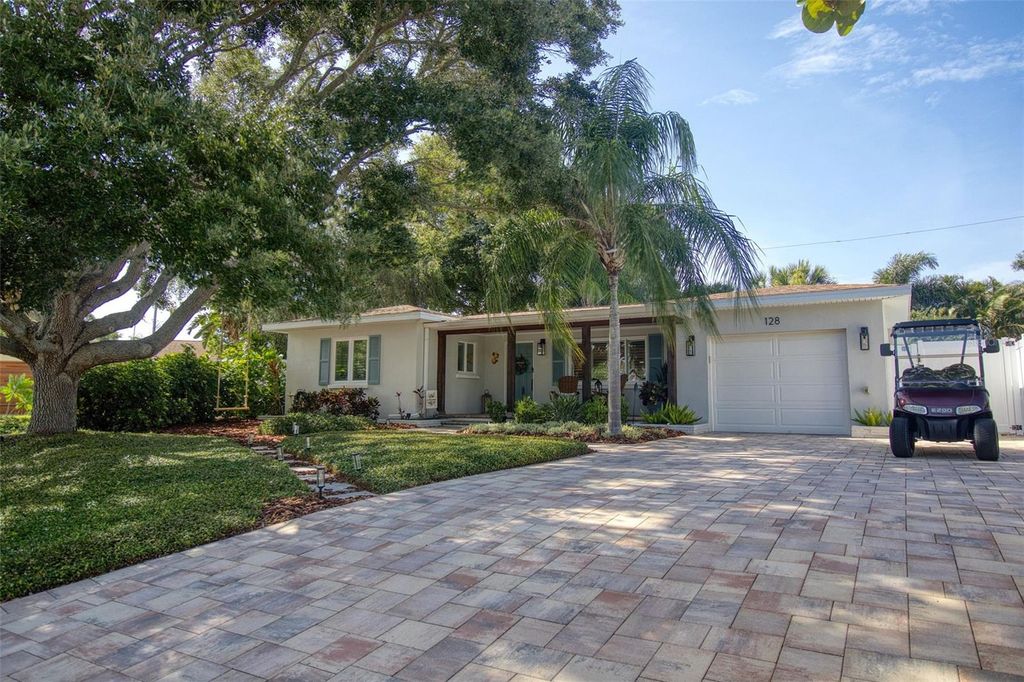 128 EDGEWATER TERRACE, Dunedin, FL 34698