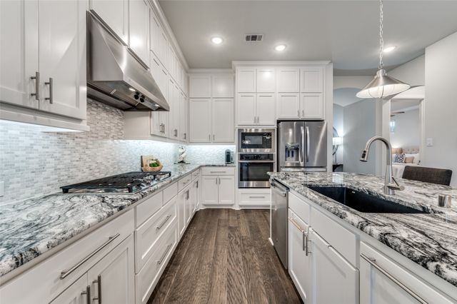 7400 EASLEY Drive, Mckinney, TX 75071